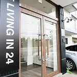 One Living In 24 - Vacation Stay 83393