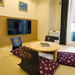 Momo Premium 403