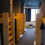 Social Hostel 365