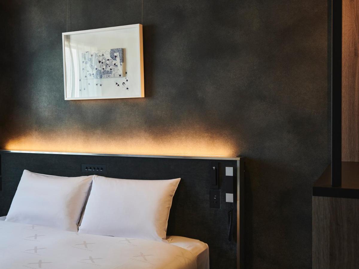 Cross Hotel