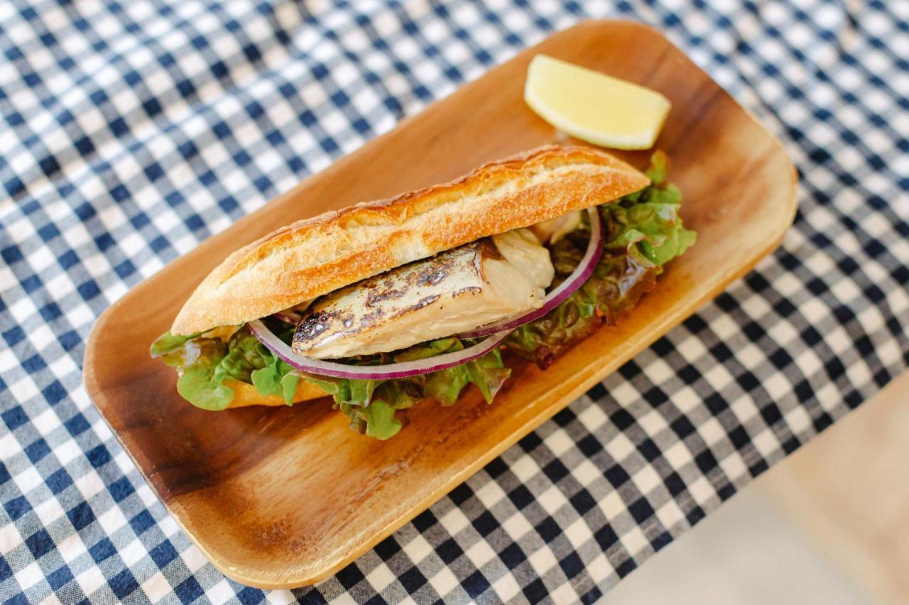 Hanke Sandwich & *