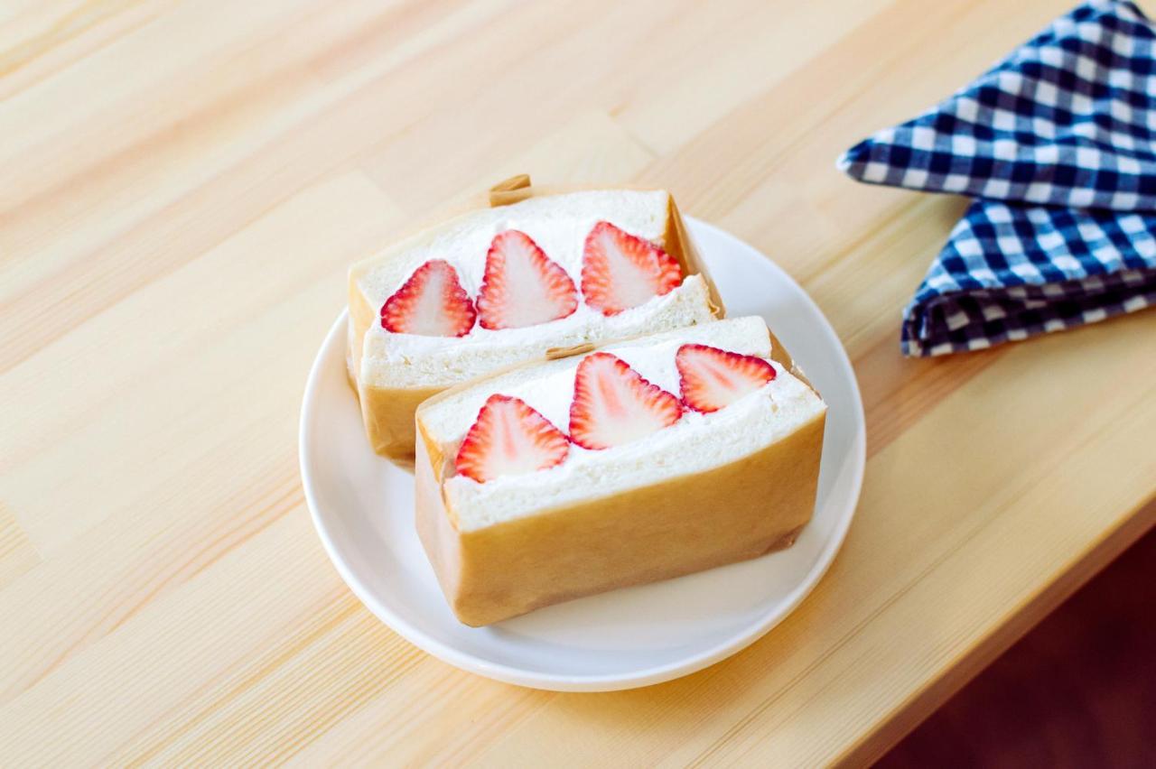 Hanke Sandwich & *