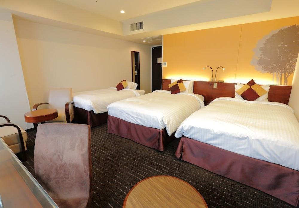 Hotel Keihan 3*