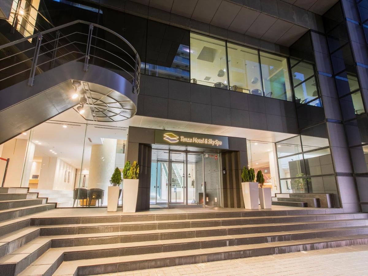 Hotel Tenza & Skyspa At 3*