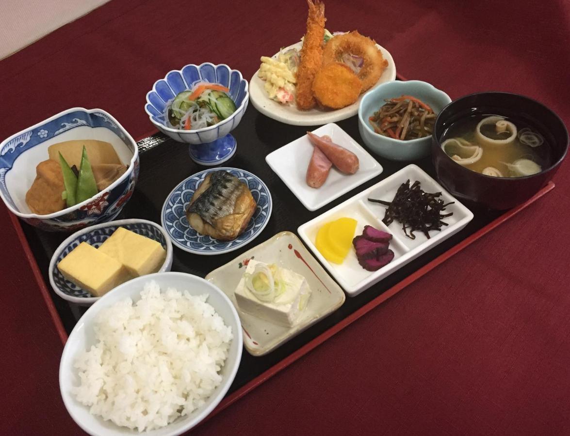 Hamilton 3* Sapporo