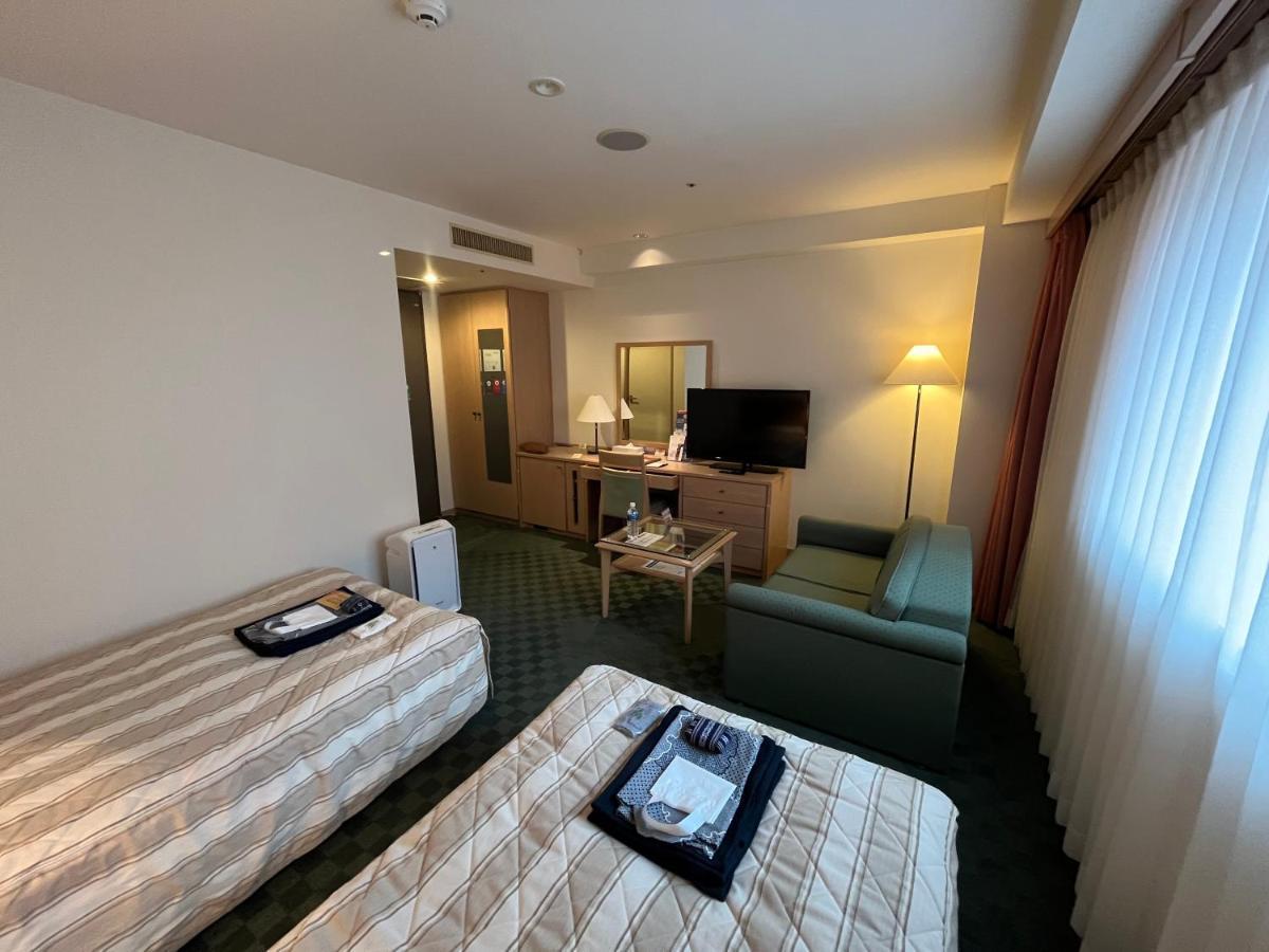 Jasmac Plaza Hotel 3*