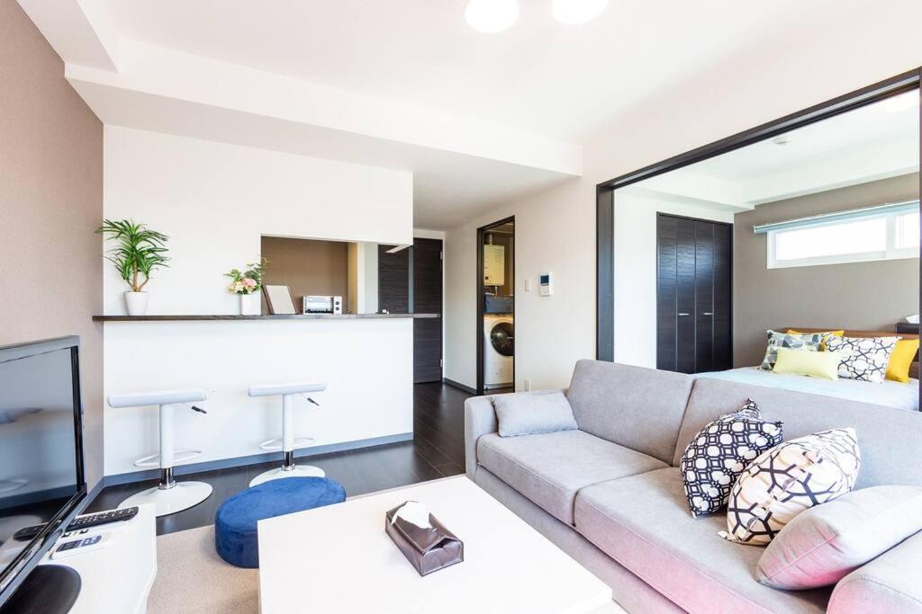 Edifice Apartment *