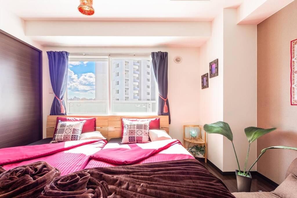Apartment Crimson *