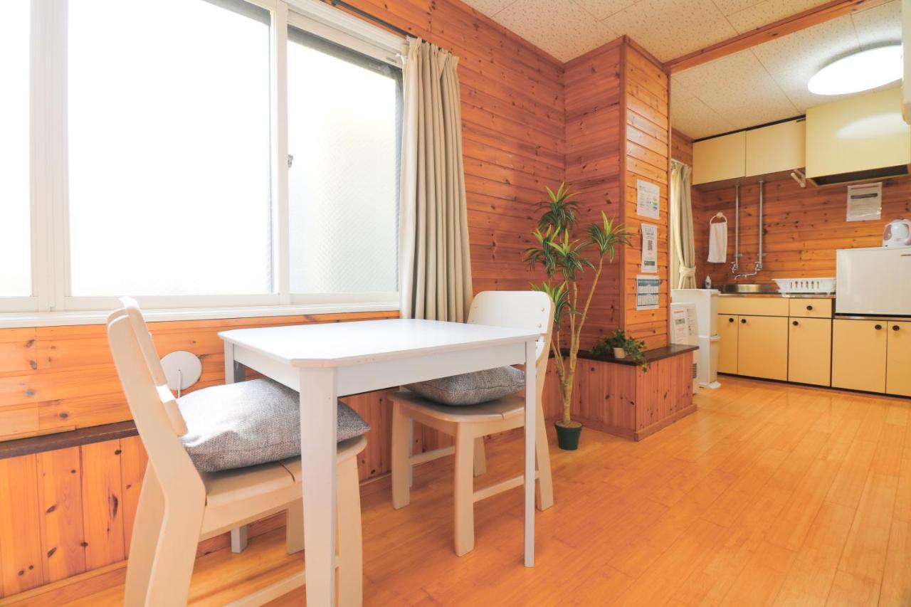 Apartment Culture24 *
