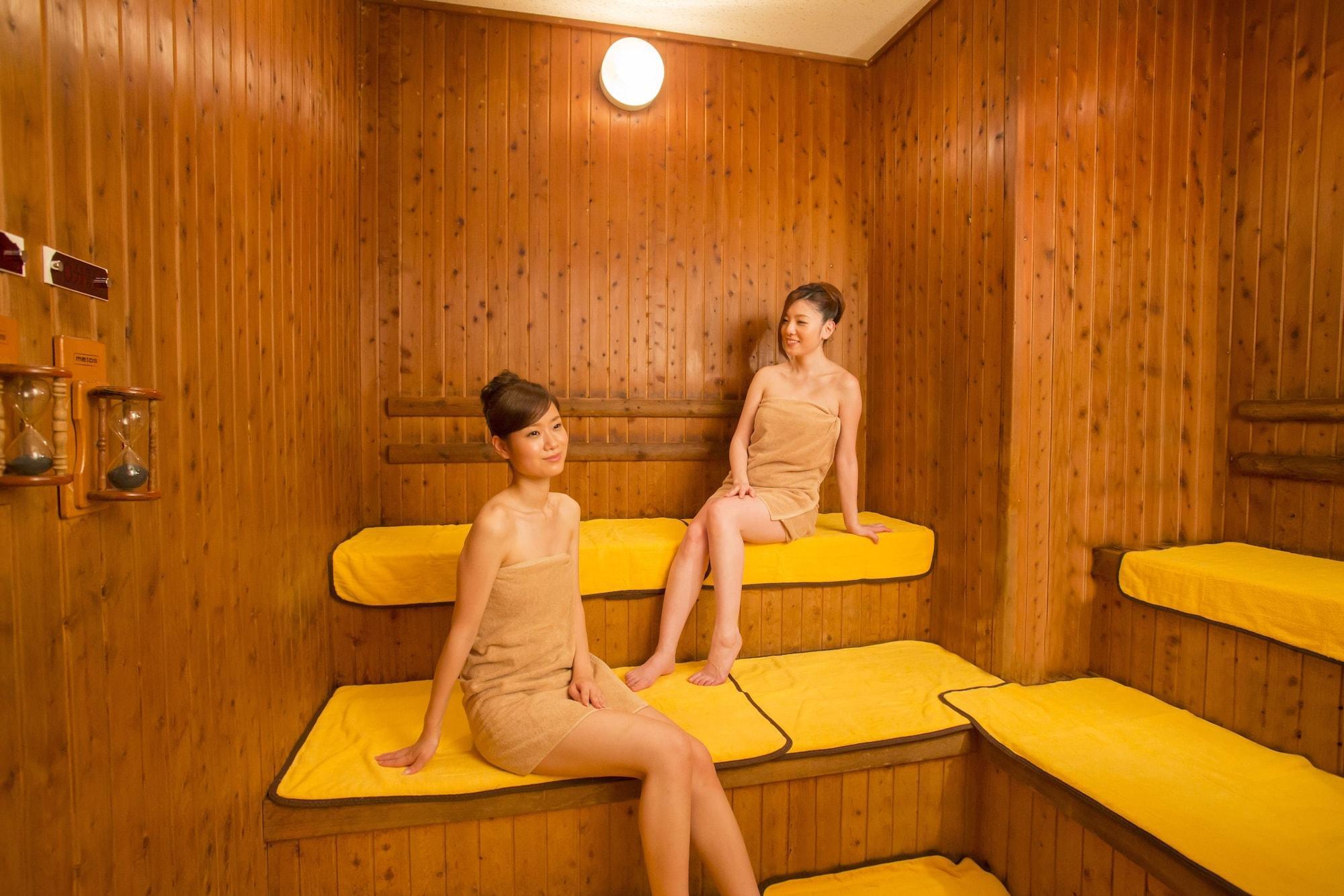 Premier Hotel 3*