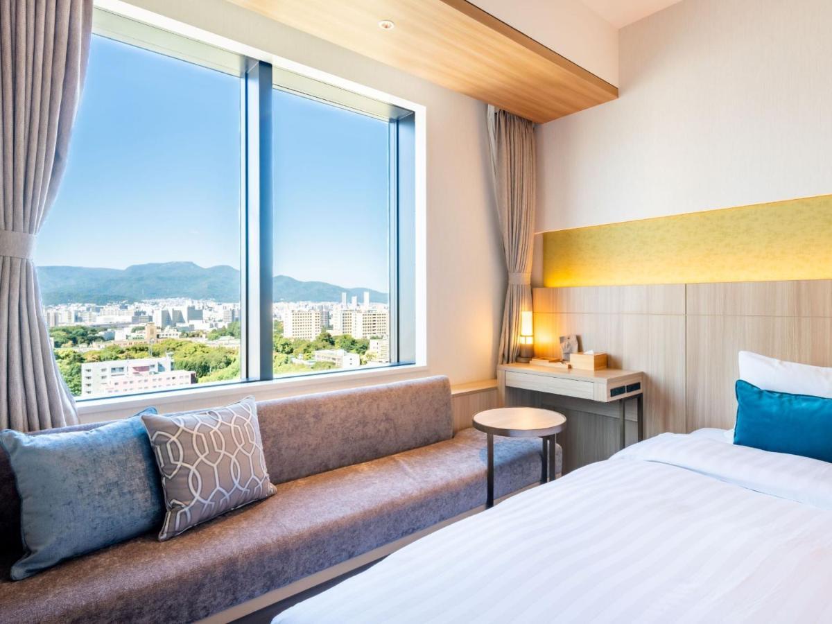 Keio Prelia 4*
