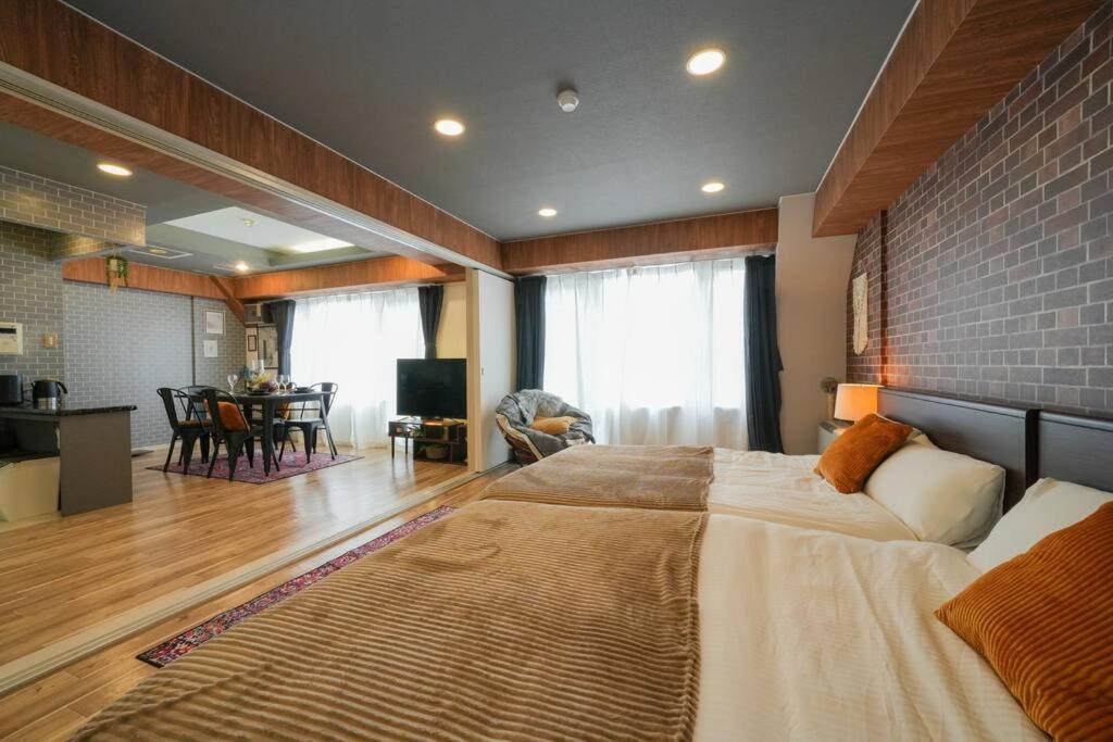 Dynasty Palace 9f *