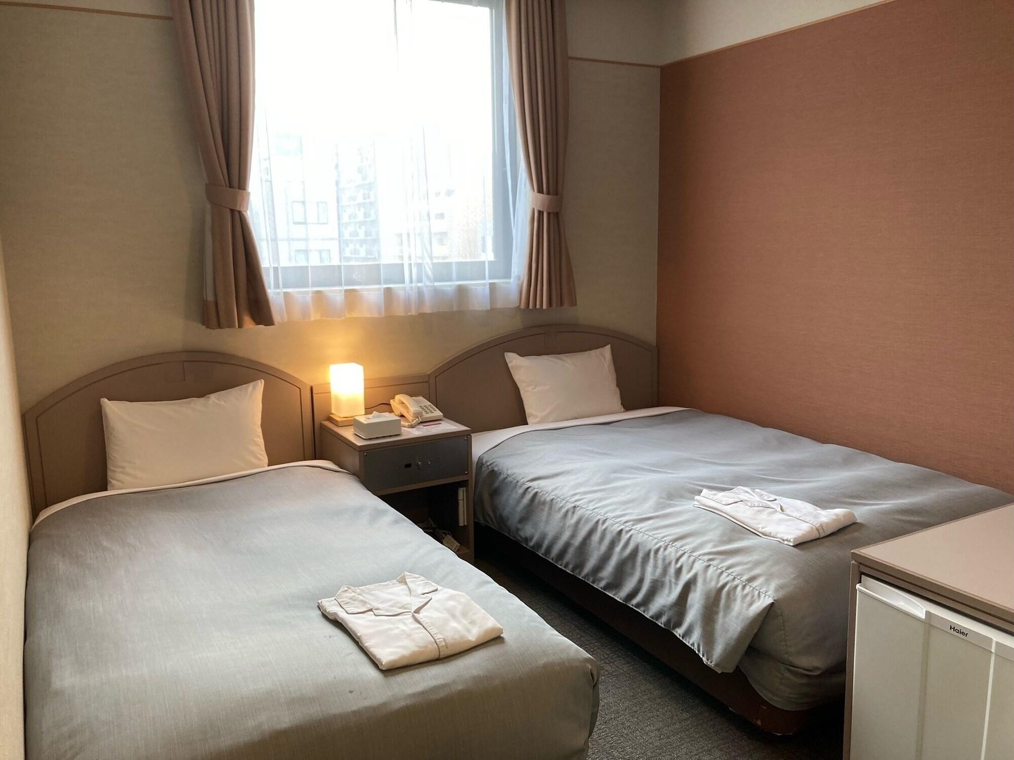 Hamilton 3* Sapporo