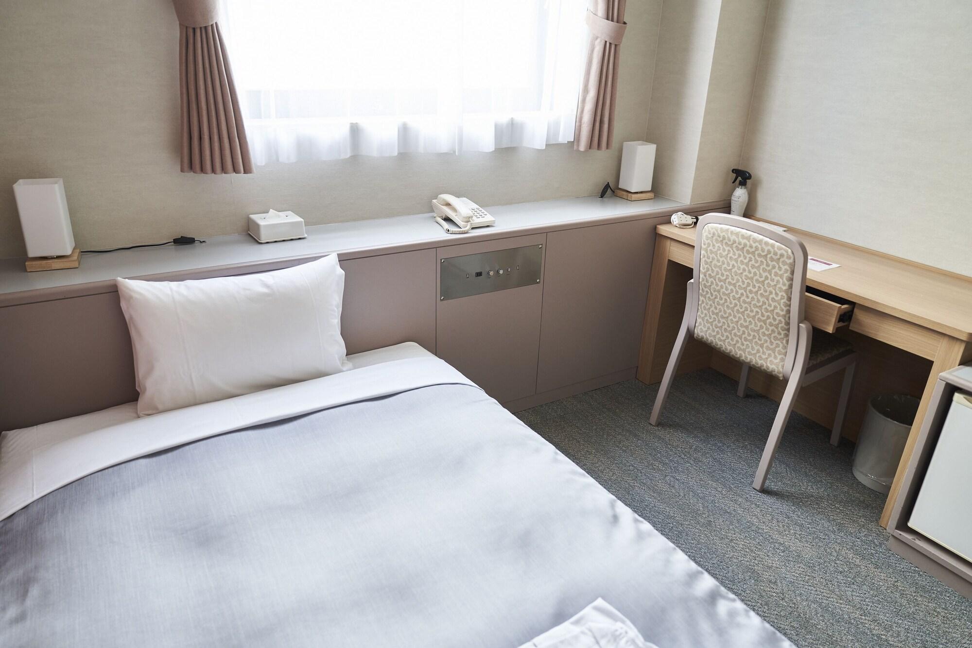 Hamilton 3* Sapporo