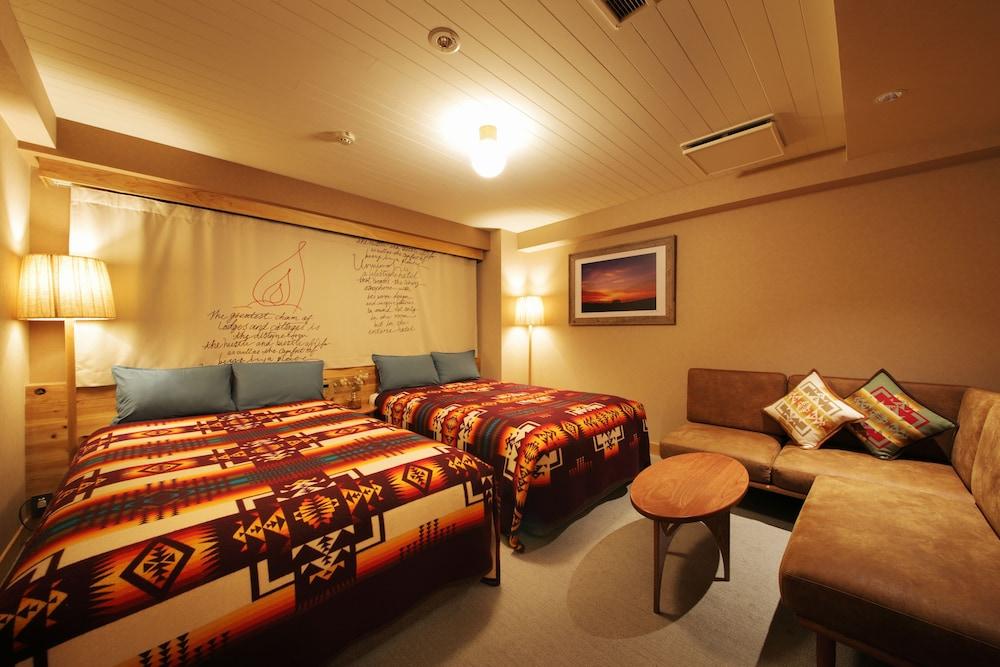 Unwind & Bar Hotel 3*