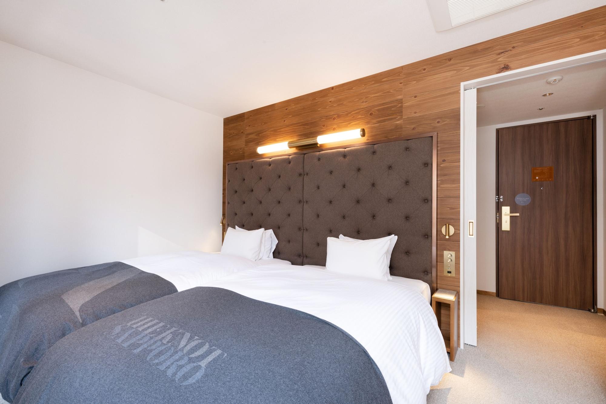 The Knot Hotel