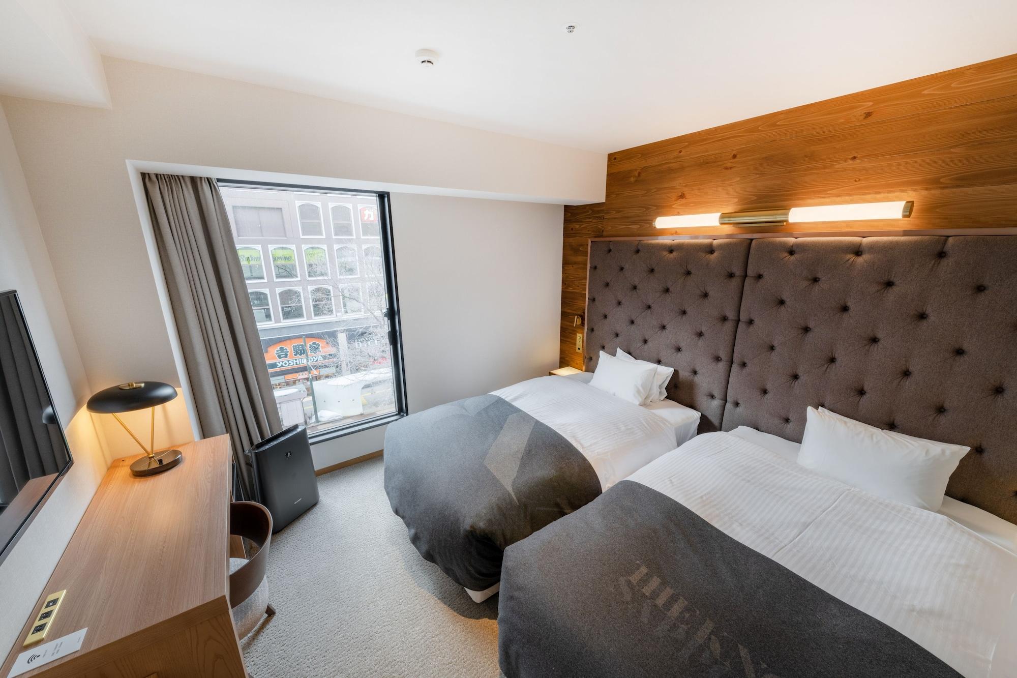 The Knot Hotel 3*