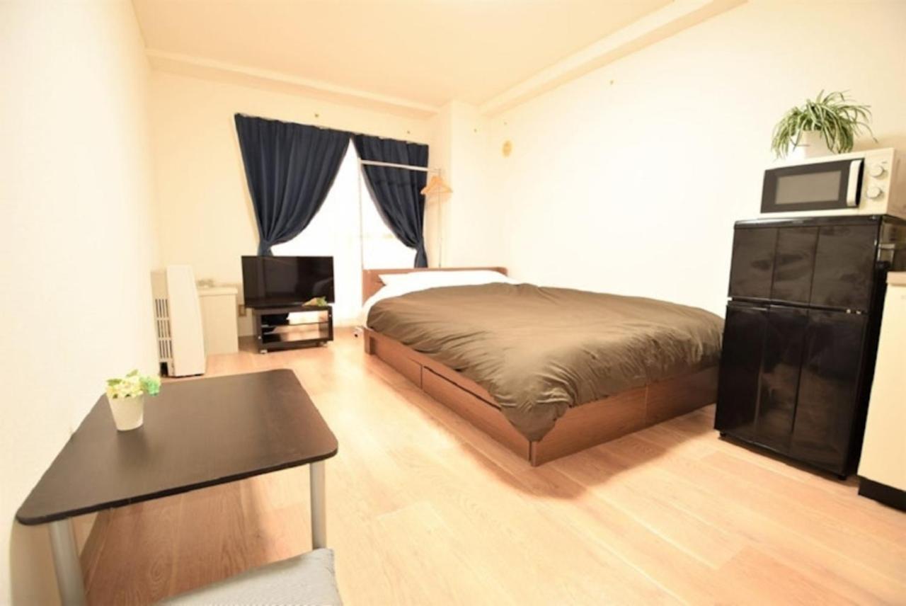 ローヤルハイツ菊水駅 Apartment Sapporo