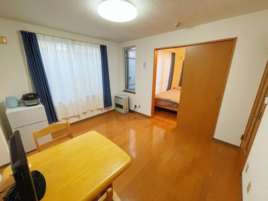 中島公園徒歩3分、susukino（薄野）内、格安有料駐車場あり Apartment *
