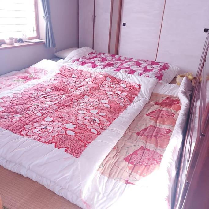 Guest house 川と森の静かな街に朝陽の見える部屋 無料駐車場 *