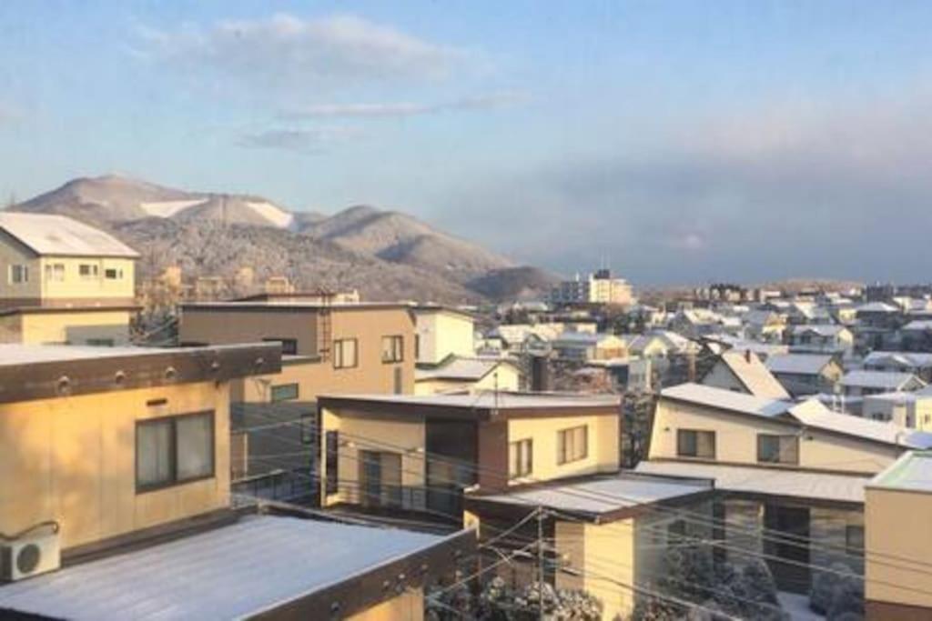 川と森の静かな街に朝陽の見える部屋 無料駐車場 Guest house Sapporo