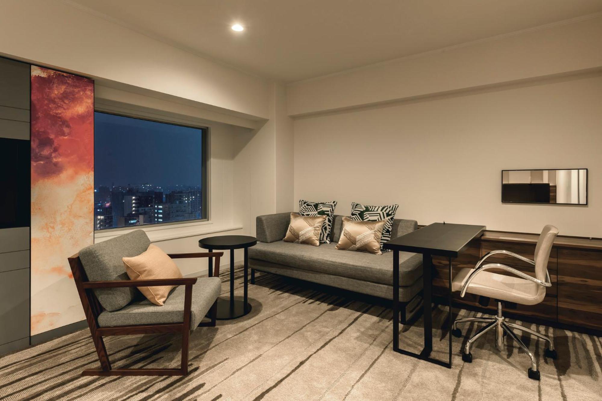 Hotel Ana Crowne Plaza By Ihg