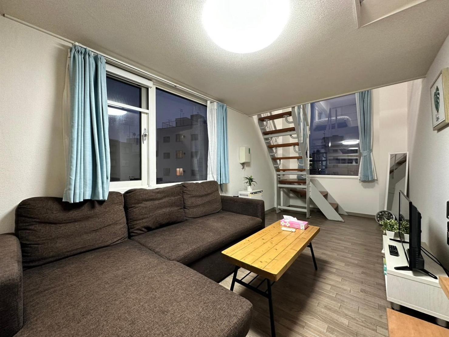 Apartment Ams Hiragishi: Bright Near Hiragishi Station & Dome