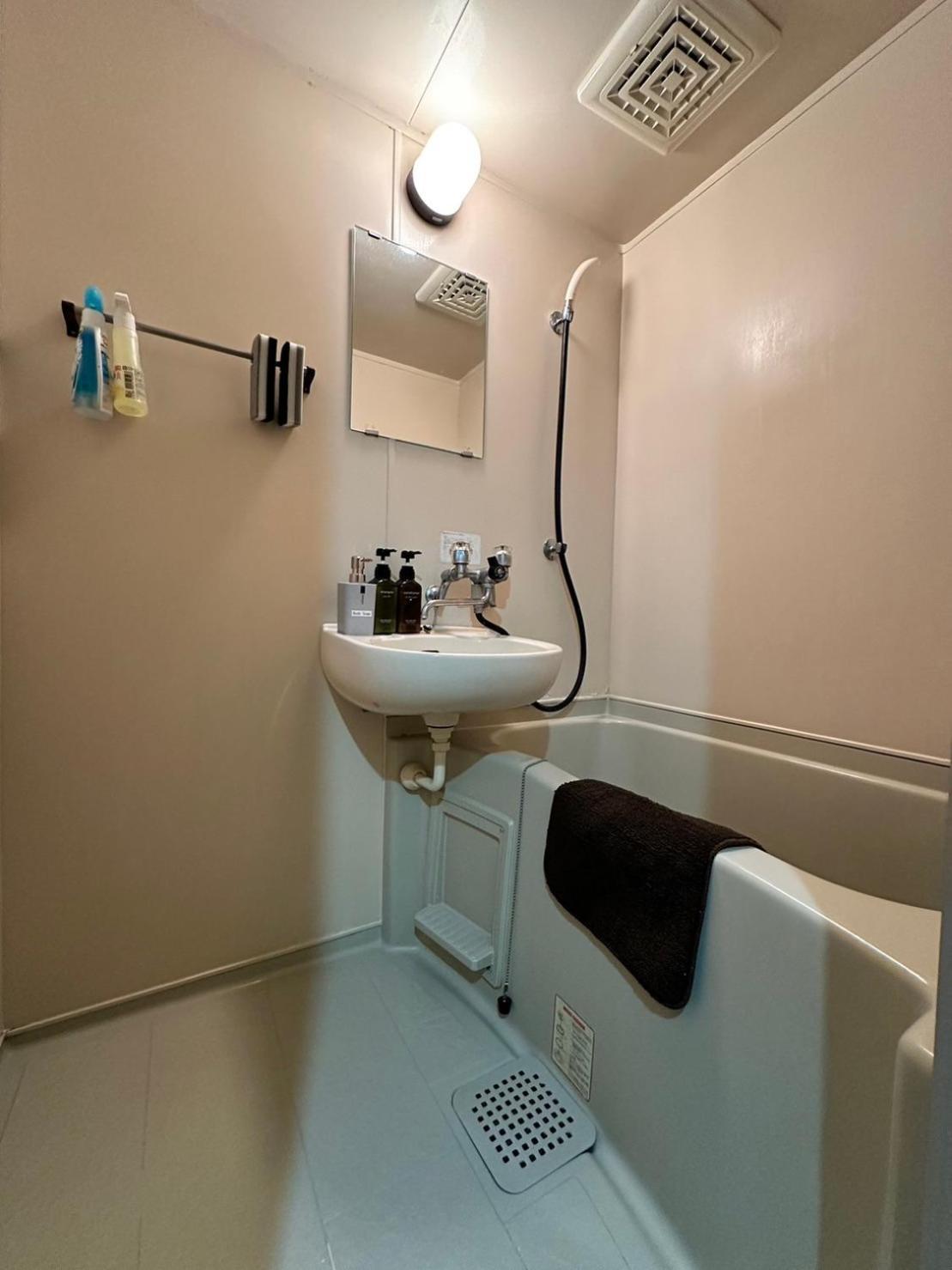 Ams Hiragishi: Bright Near Hiragishi Station & Dome Apartment Sapporo