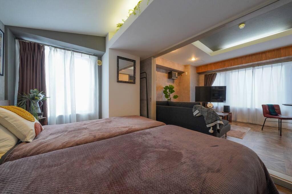 Dynasty Palace 9f *