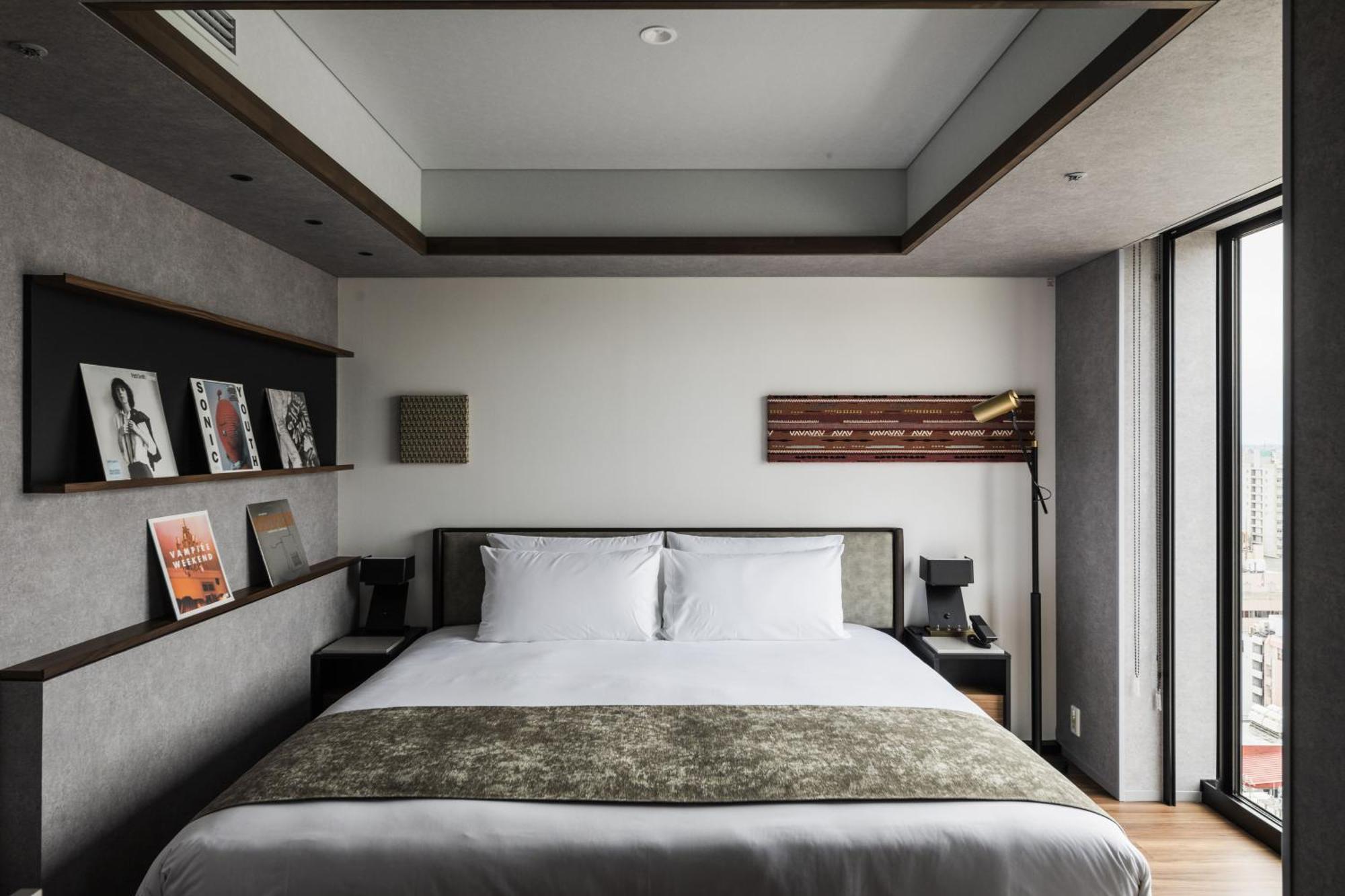 Stream Hotel