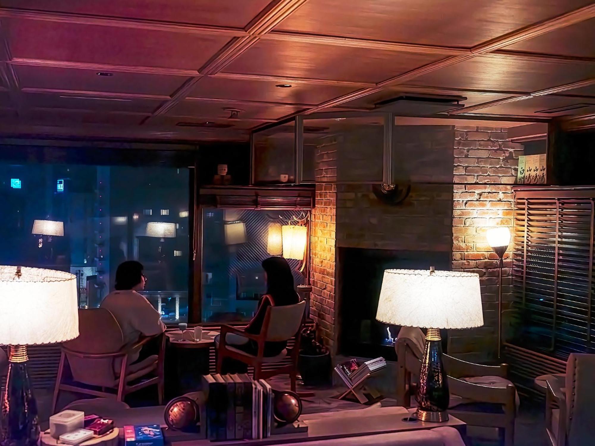 Unwind & Bar Sapporo