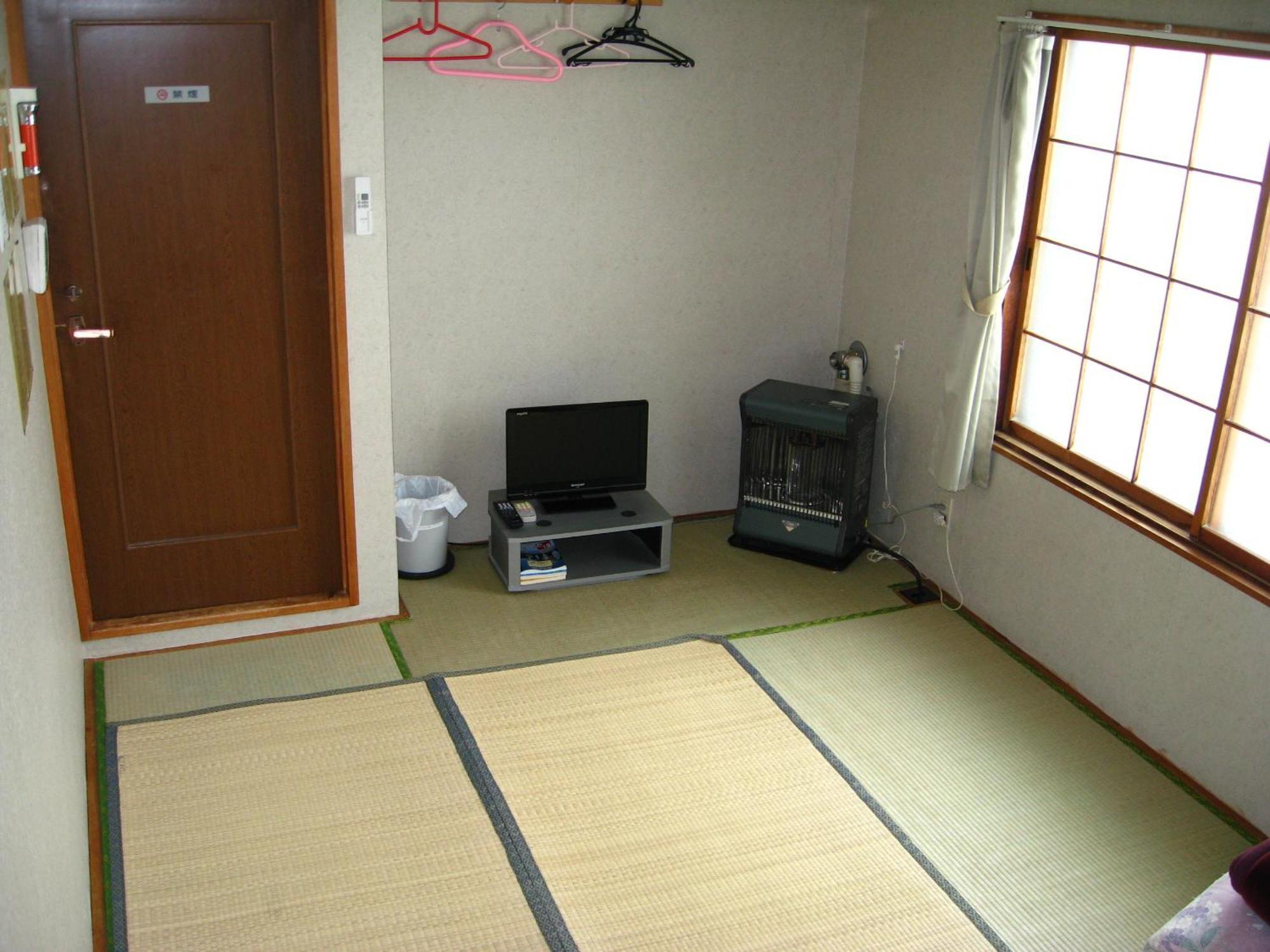 Hostel Nada *