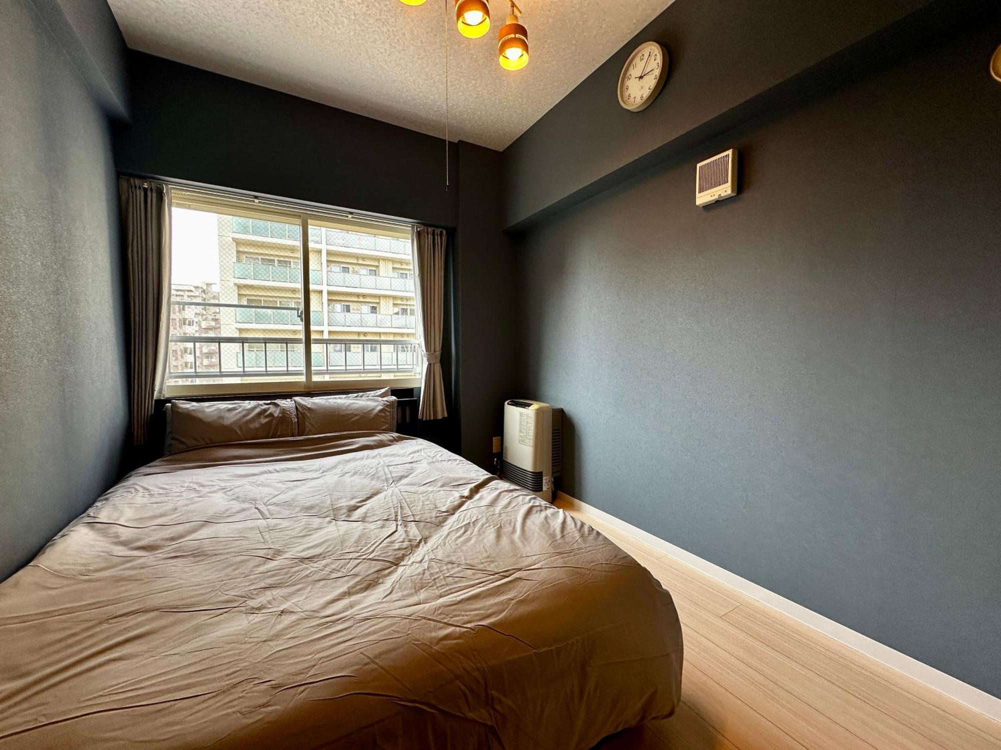 Apartment 8-1札幌駅徒歩7分の好立地マンション　利便性良しで広い室内空間 *