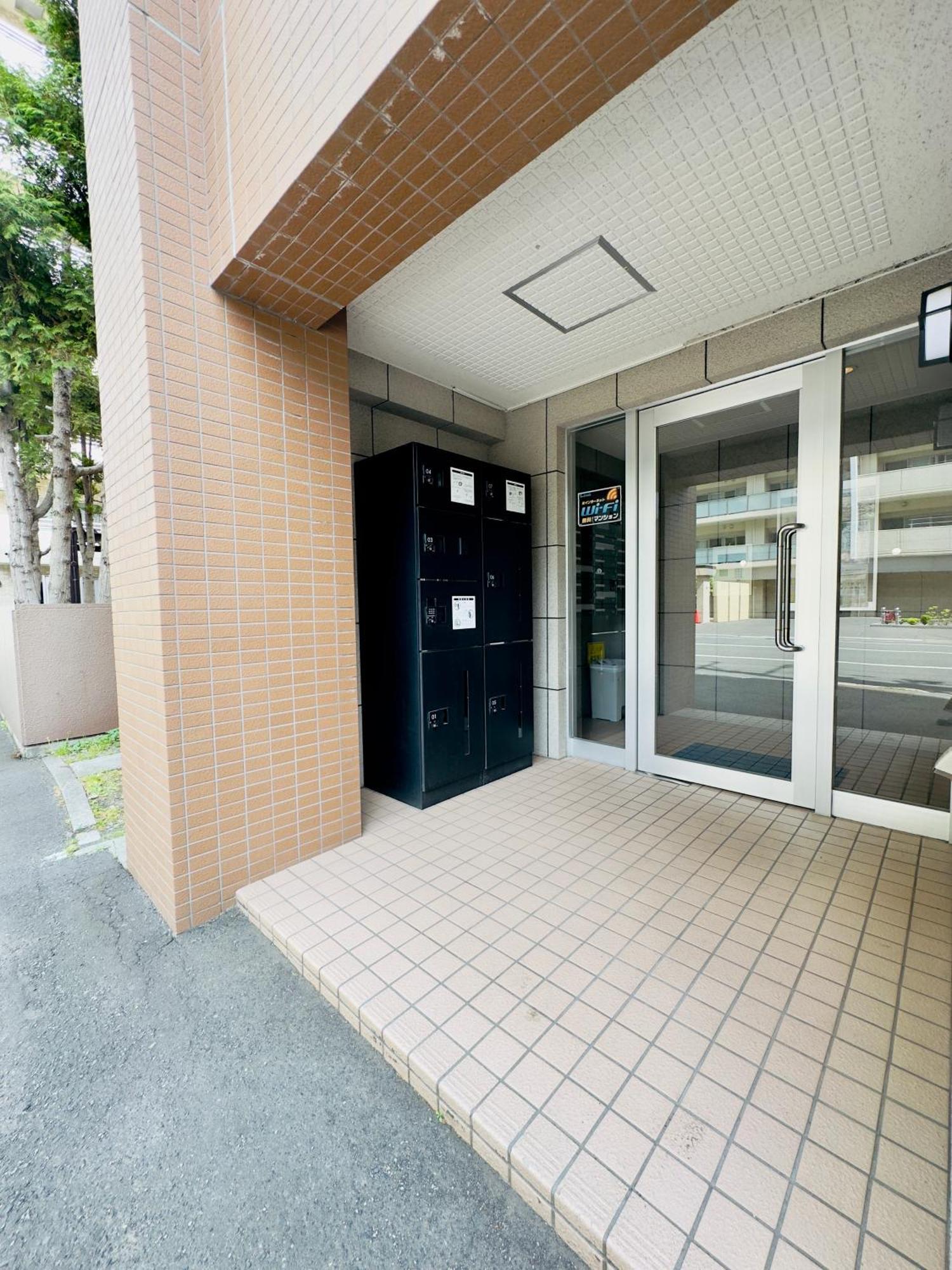 8-1札幌駅徒歩7分の好立地マンション　利便性良しで広い室内空間 * Sapporo