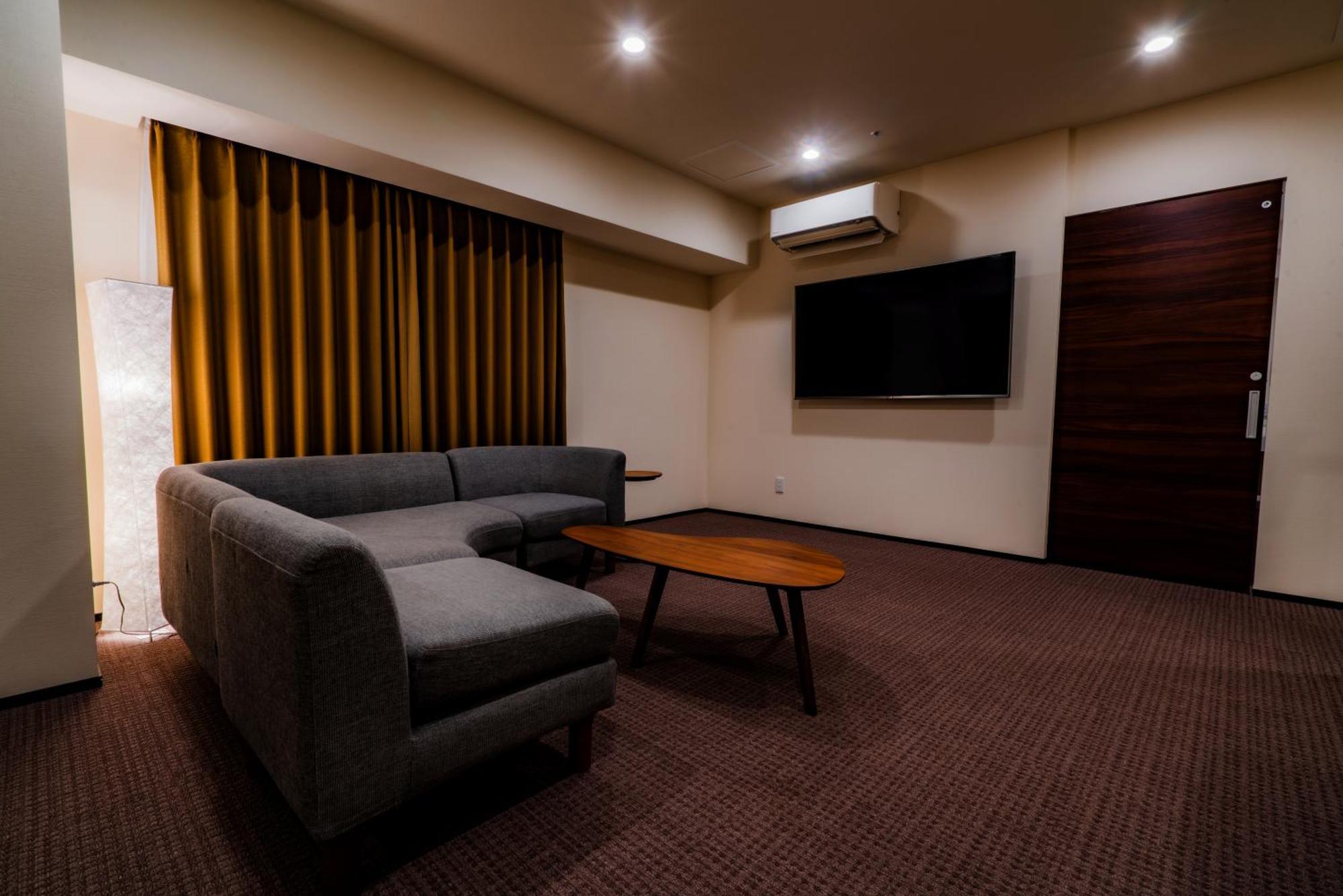 Hotel Randor