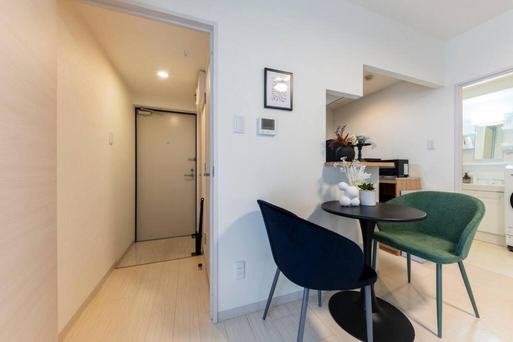Apartment Hills 203