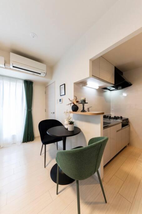 Apartment Hills 203