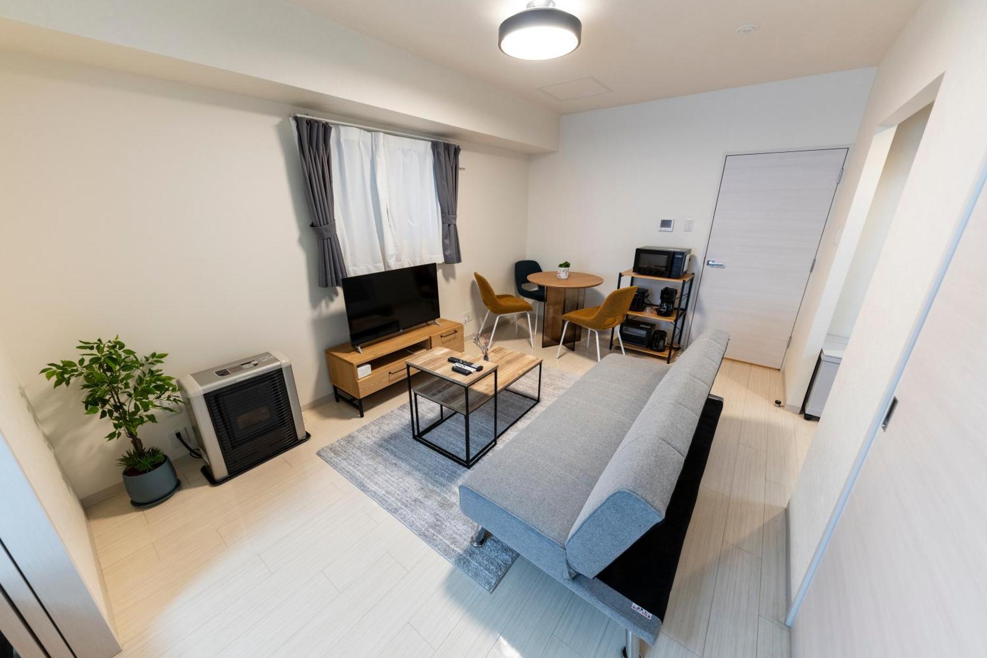Apartment Hills 201
