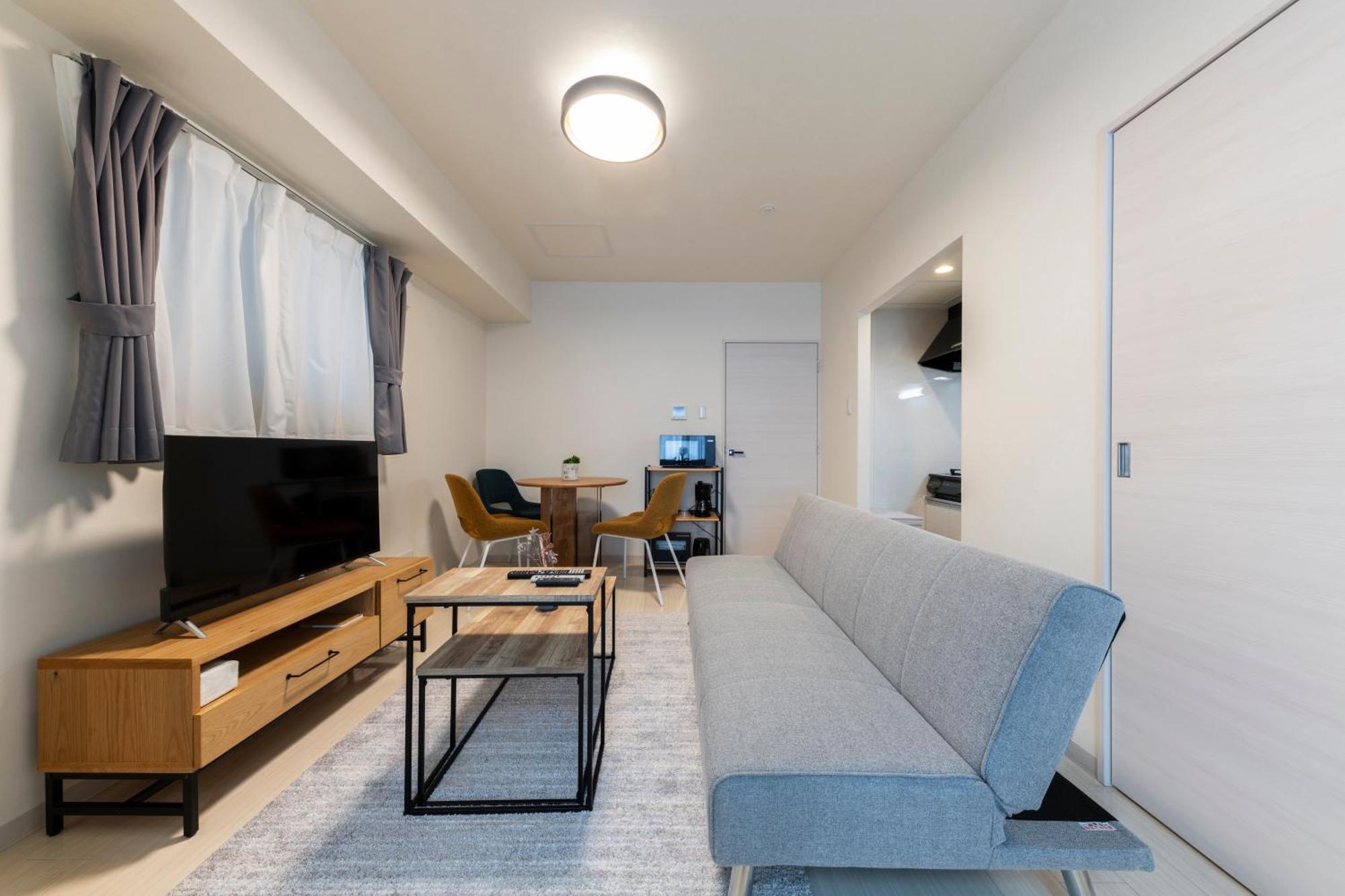 Apartment Hills 201