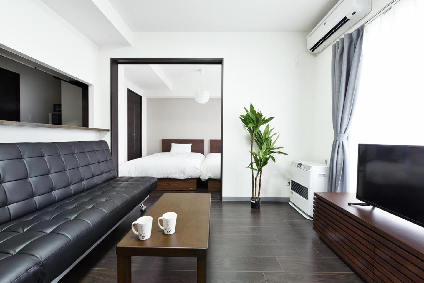 Sun Court Maruyama Garden Hills 3*