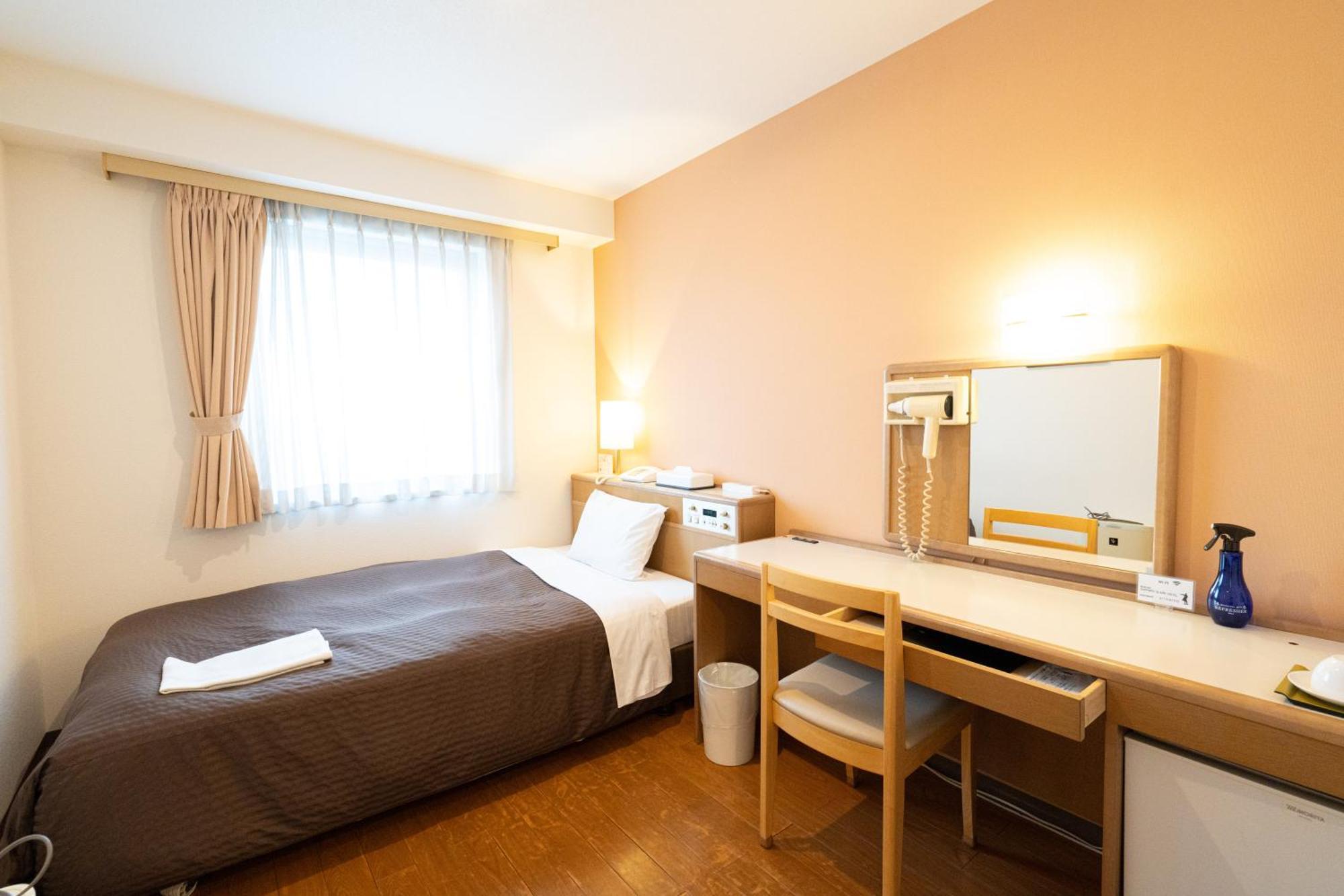 Clark 3* Sapporo