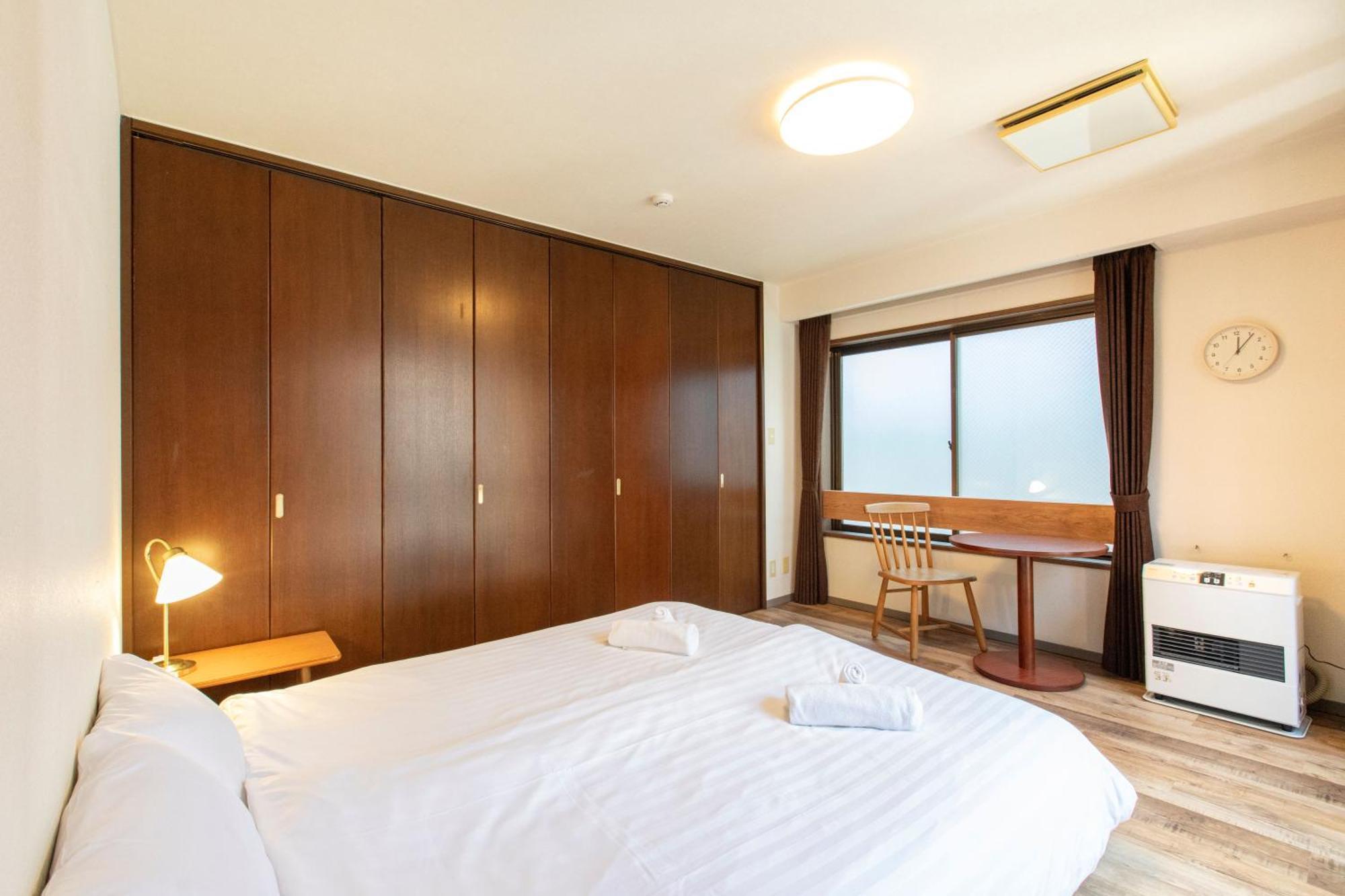Mitte Misono Apartment