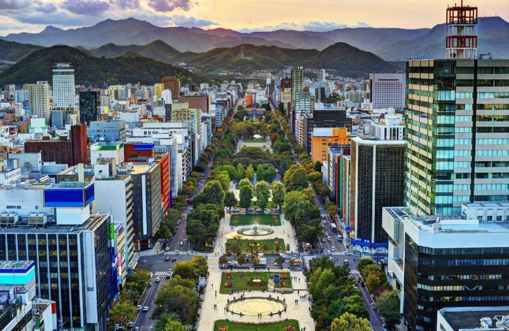 Hamilton Sapporo