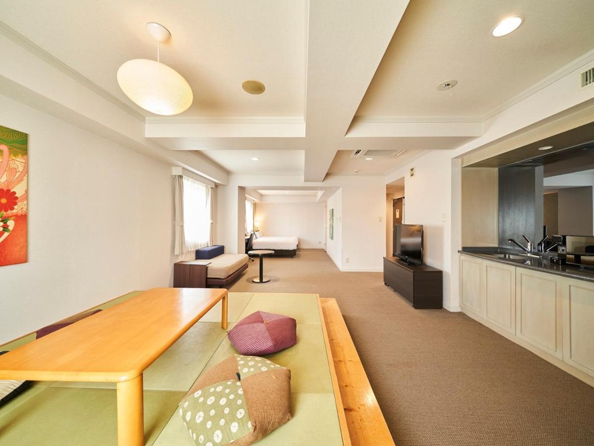 Global View Old Royal Hotel 3*