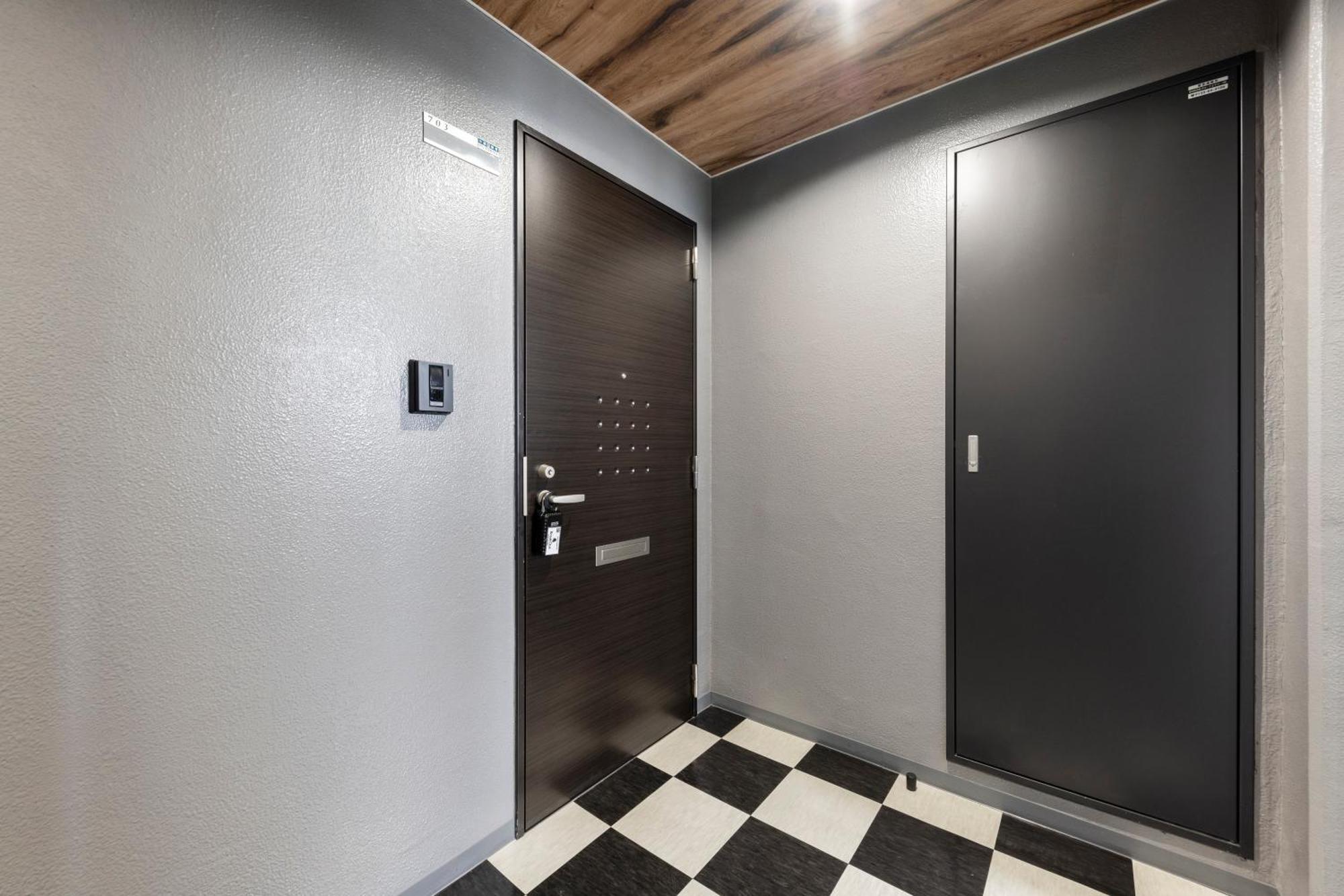 Essence Apartment *
