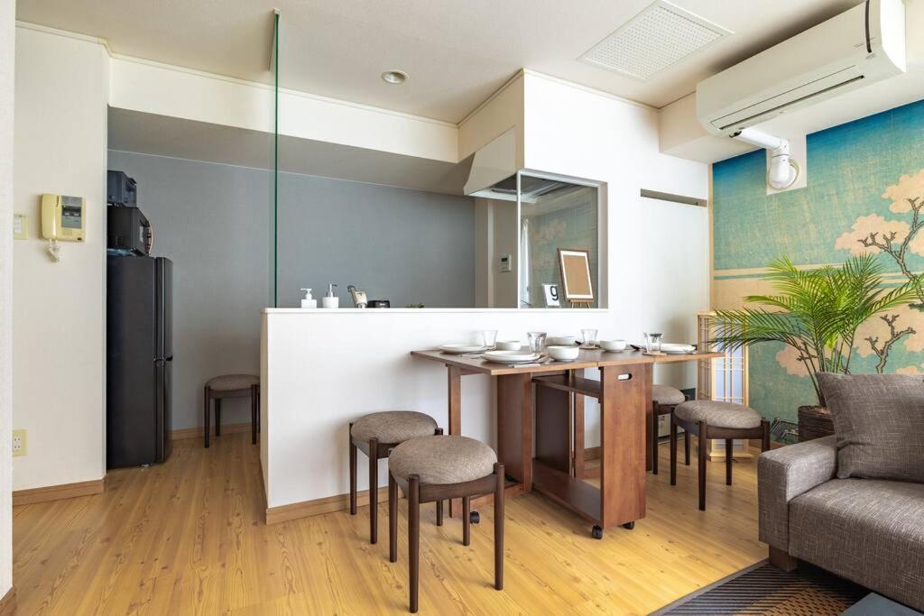 60 M2 2br And 1 2 Nakajima Park Station Apartment
