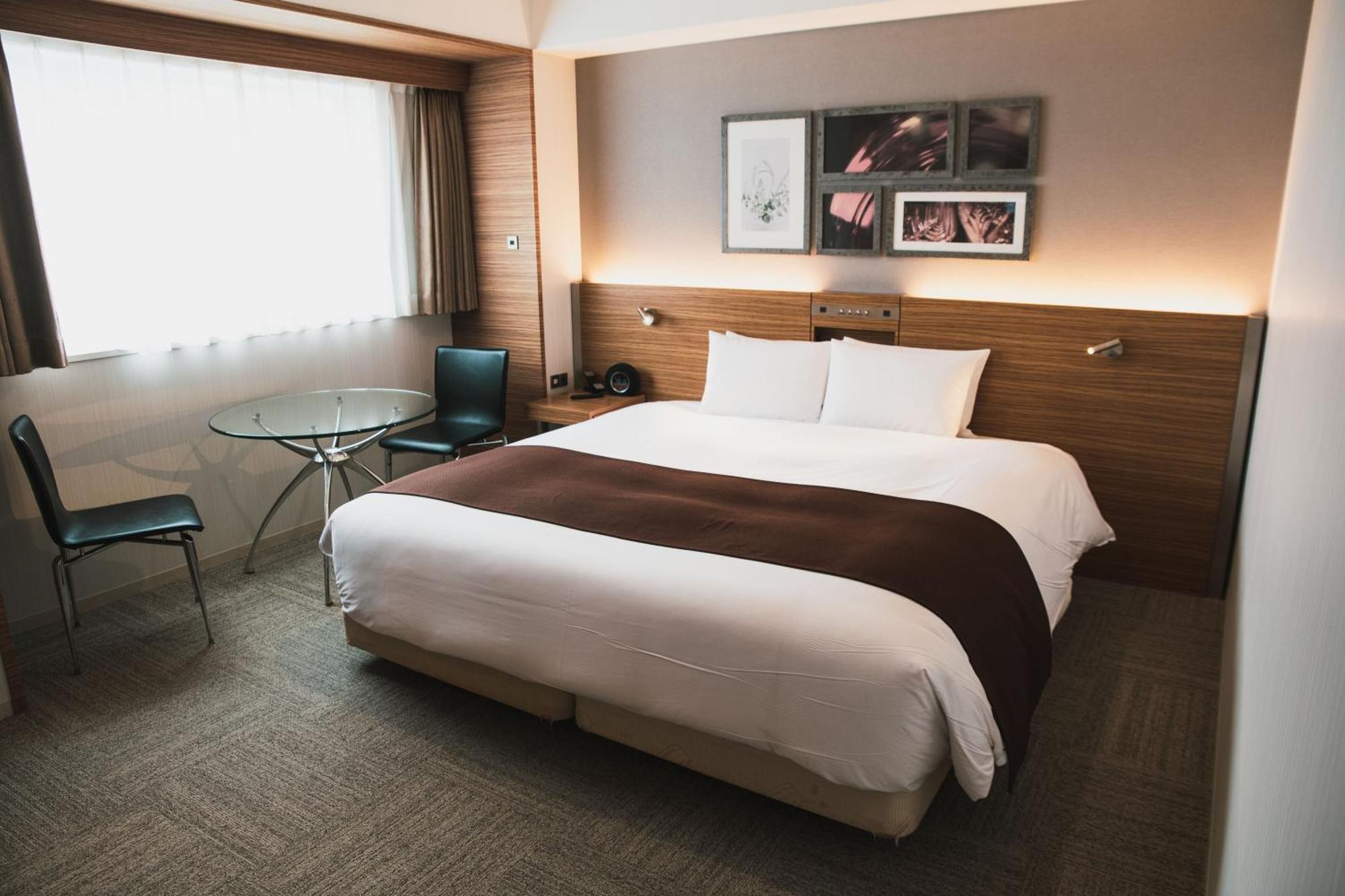 Cross Hotel 4*