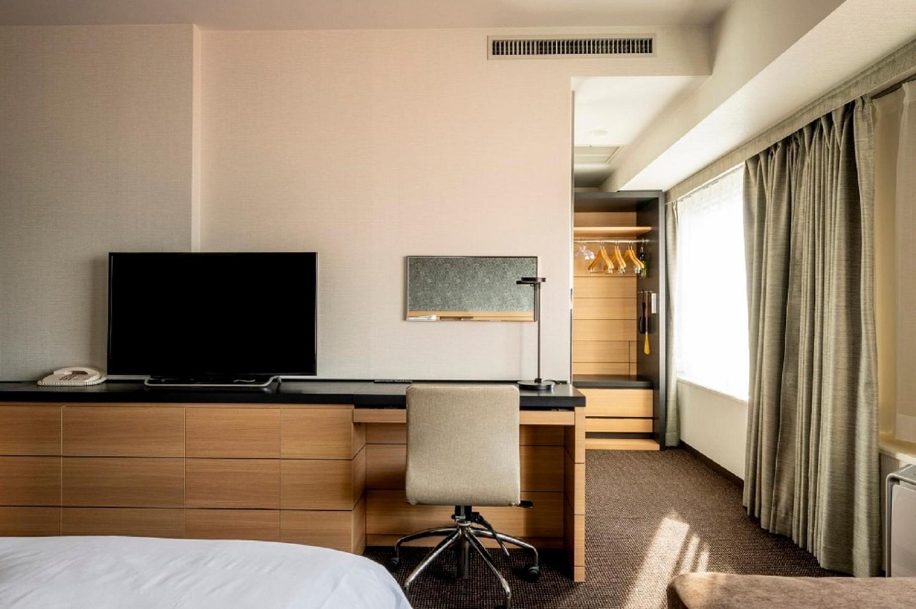 Hotel Ana Crowne Plaza By Ihg