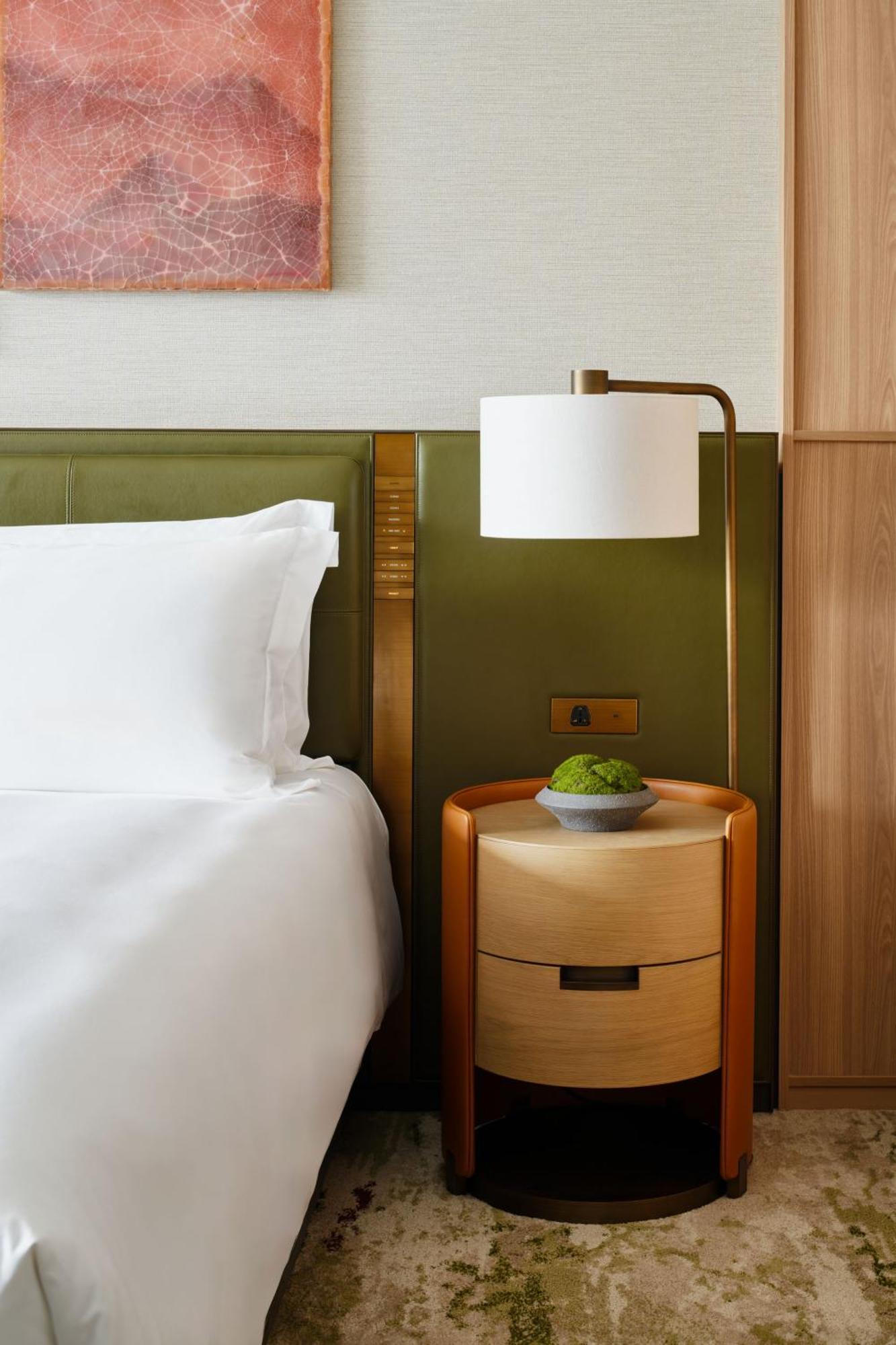 Intercontinental By Ihg 5*