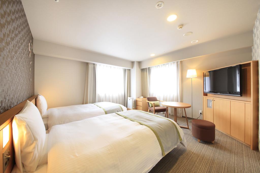 Richmond Ekimae 3*